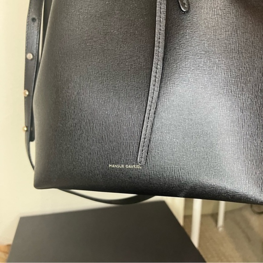 Mansur Gavriel Black Saffiano Leather Bucket Bag - Picture 2 of 11
